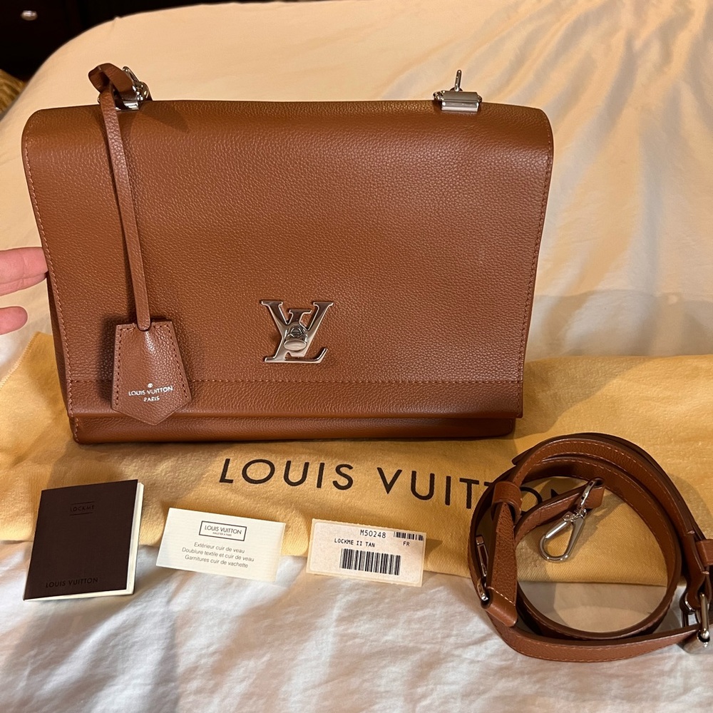 Authentic Louis Vuitton LOCKME II Tan with detachable strap
